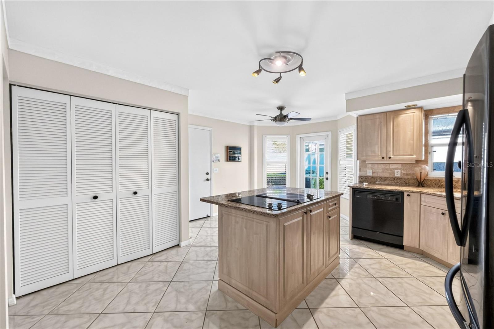 718 BRIGHTSIDE CRESCENT DR #10 — photo 21