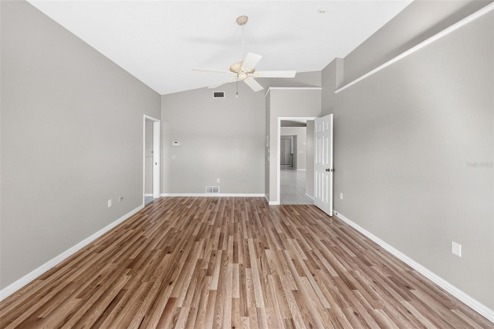 718 BRIGHTSIDE CRESCENT DR #10 — photo 38