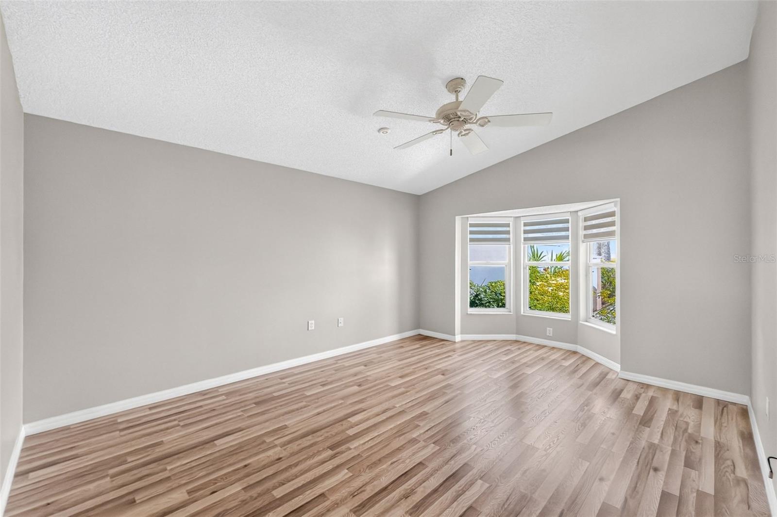 718 BRIGHTSIDE CRESCENT DR #10 — photo 40