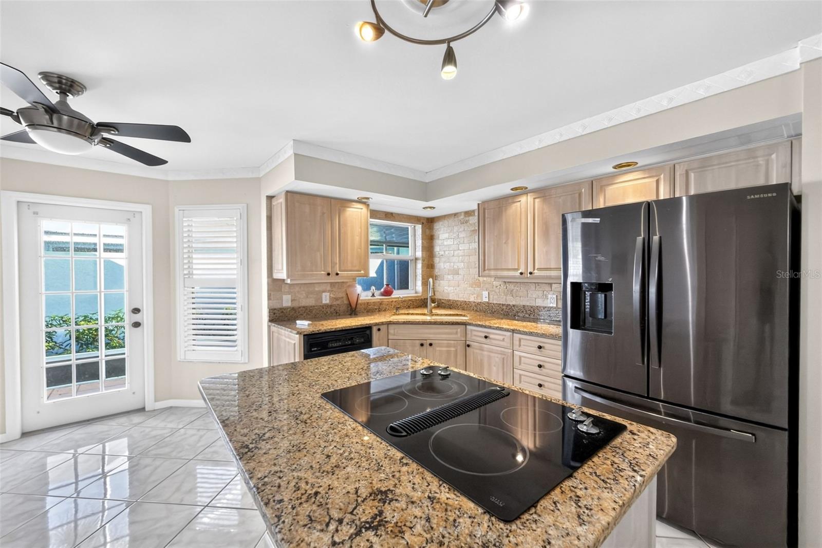 718 BRIGHTSIDE CRESCENT DR #10 — photo 27