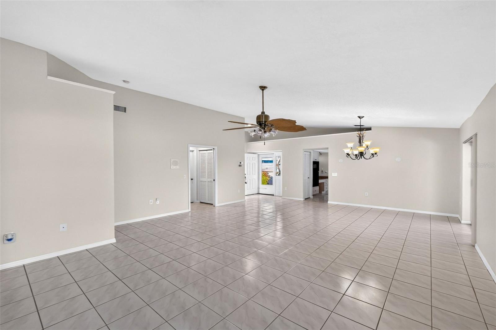 718 BRIGHTSIDE CRESCENT DR #10 — photo 18