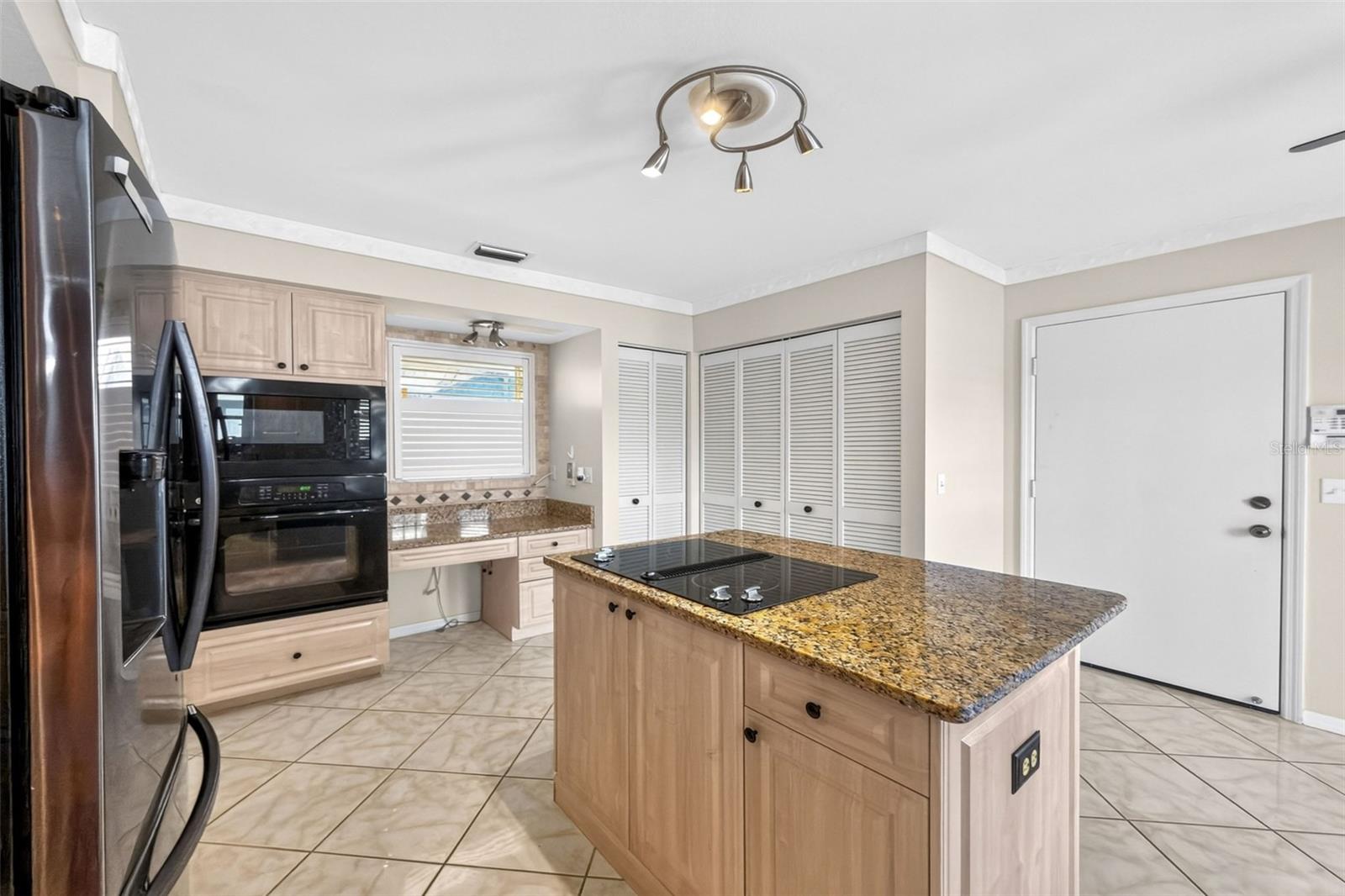 718 BRIGHTSIDE CRESCENT DR #10 — photo 30