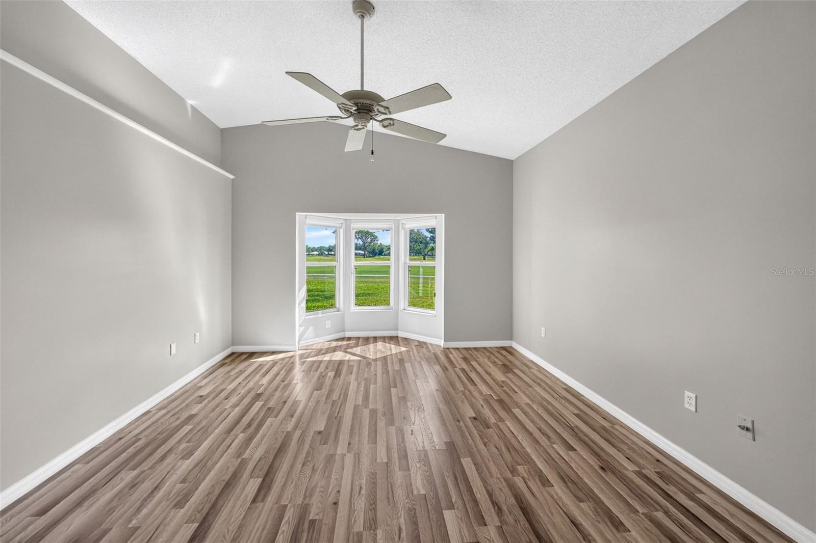 718 BRIGHTSIDE CRESCENT DR #10 — photo 33