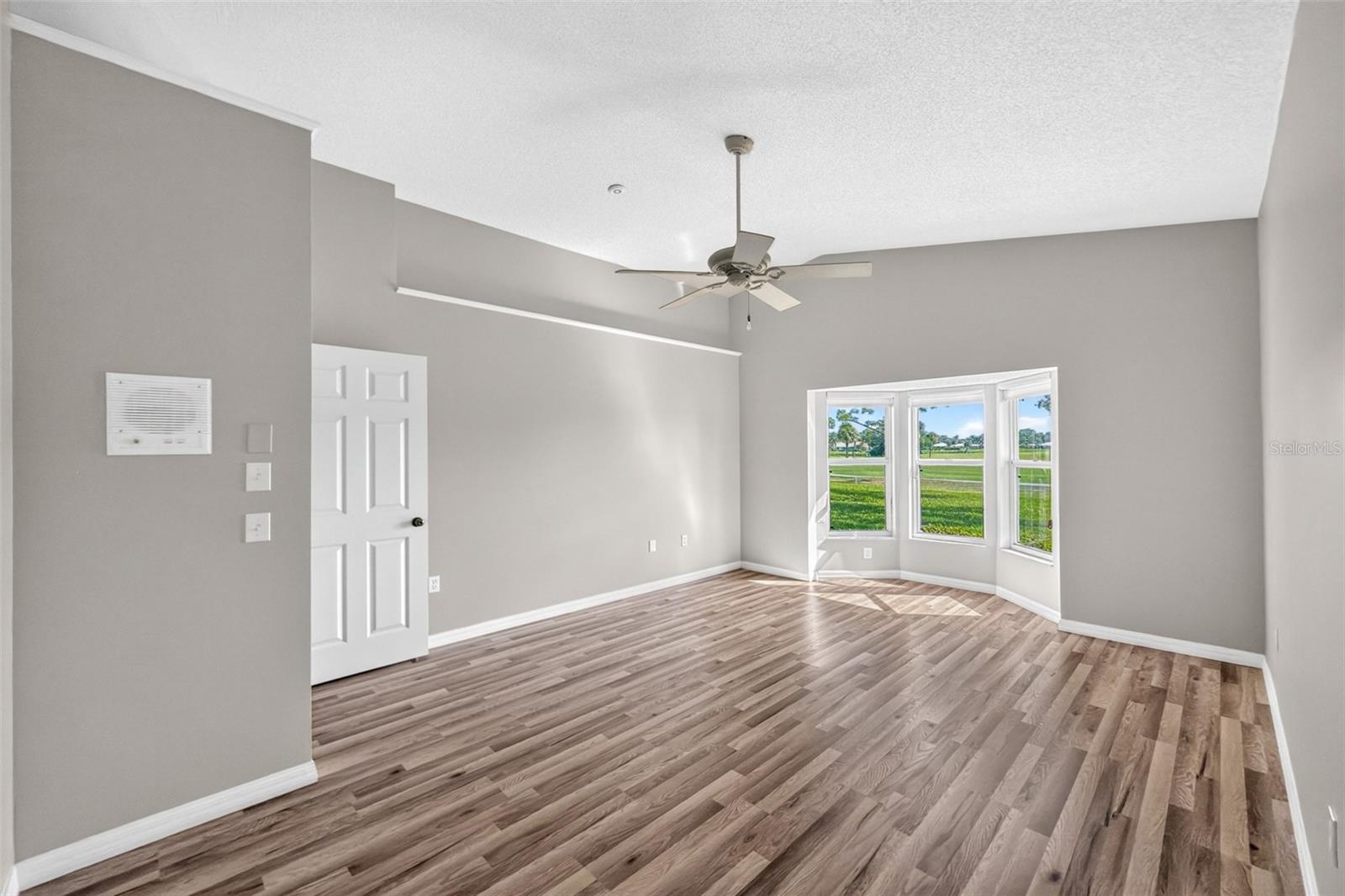 718 BRIGHTSIDE CRESCENT DR #10 — photo 34