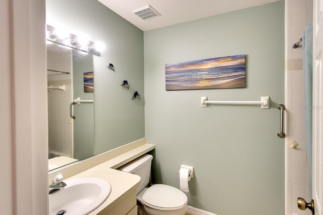 2608 WATERFORD WAY #B — photo 20