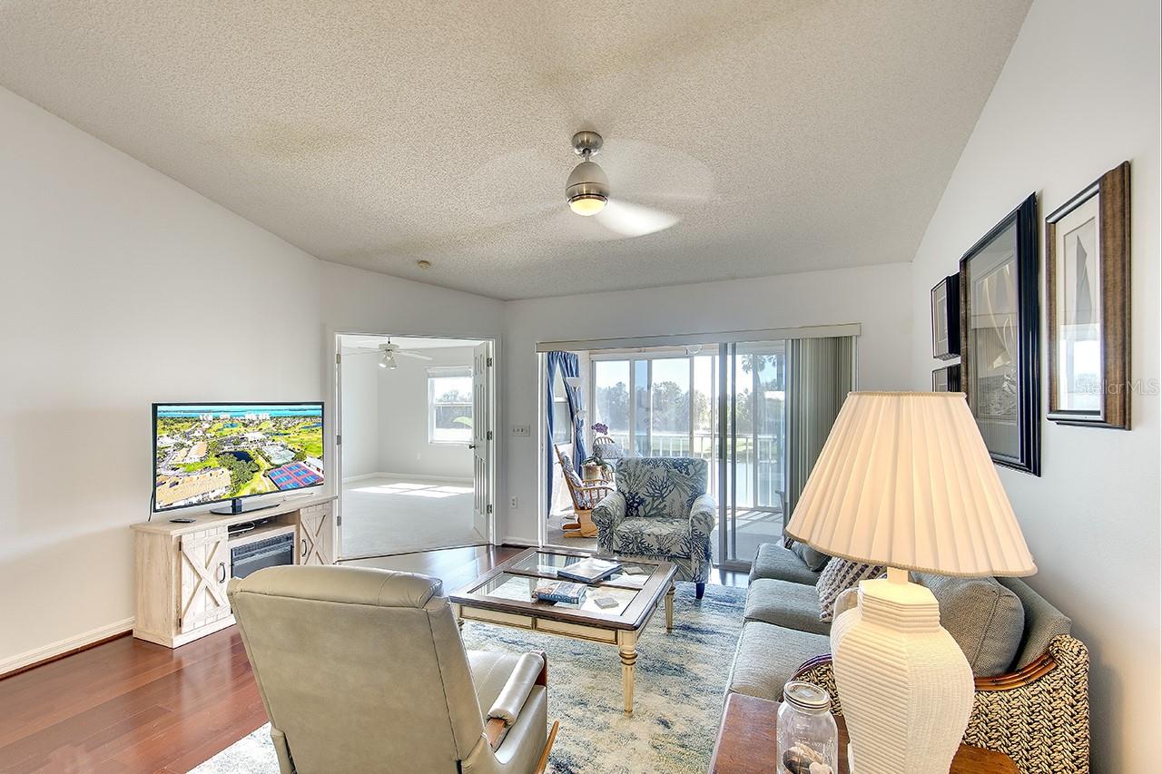 2608 WATERFORD WAY #B — photo 6