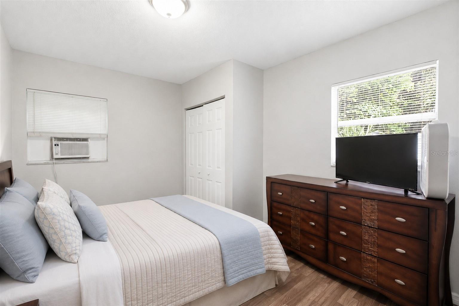 3203 DELEUIL AVE — photo 25