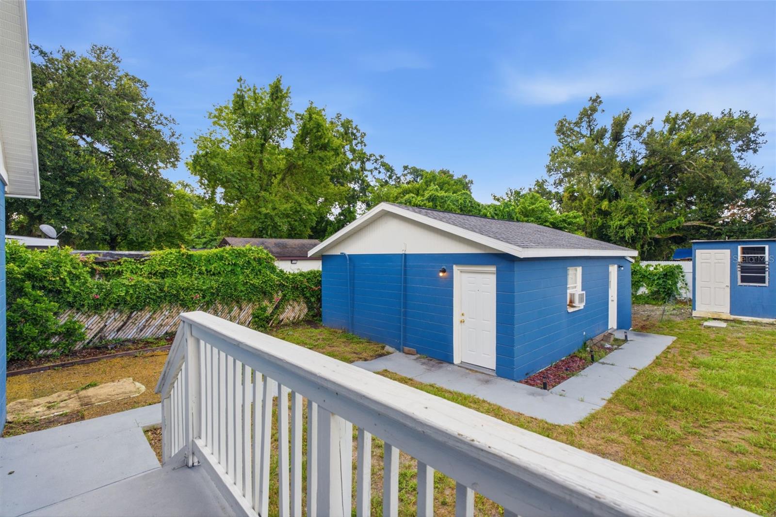 3203 DELEUIL AVE — photo 17