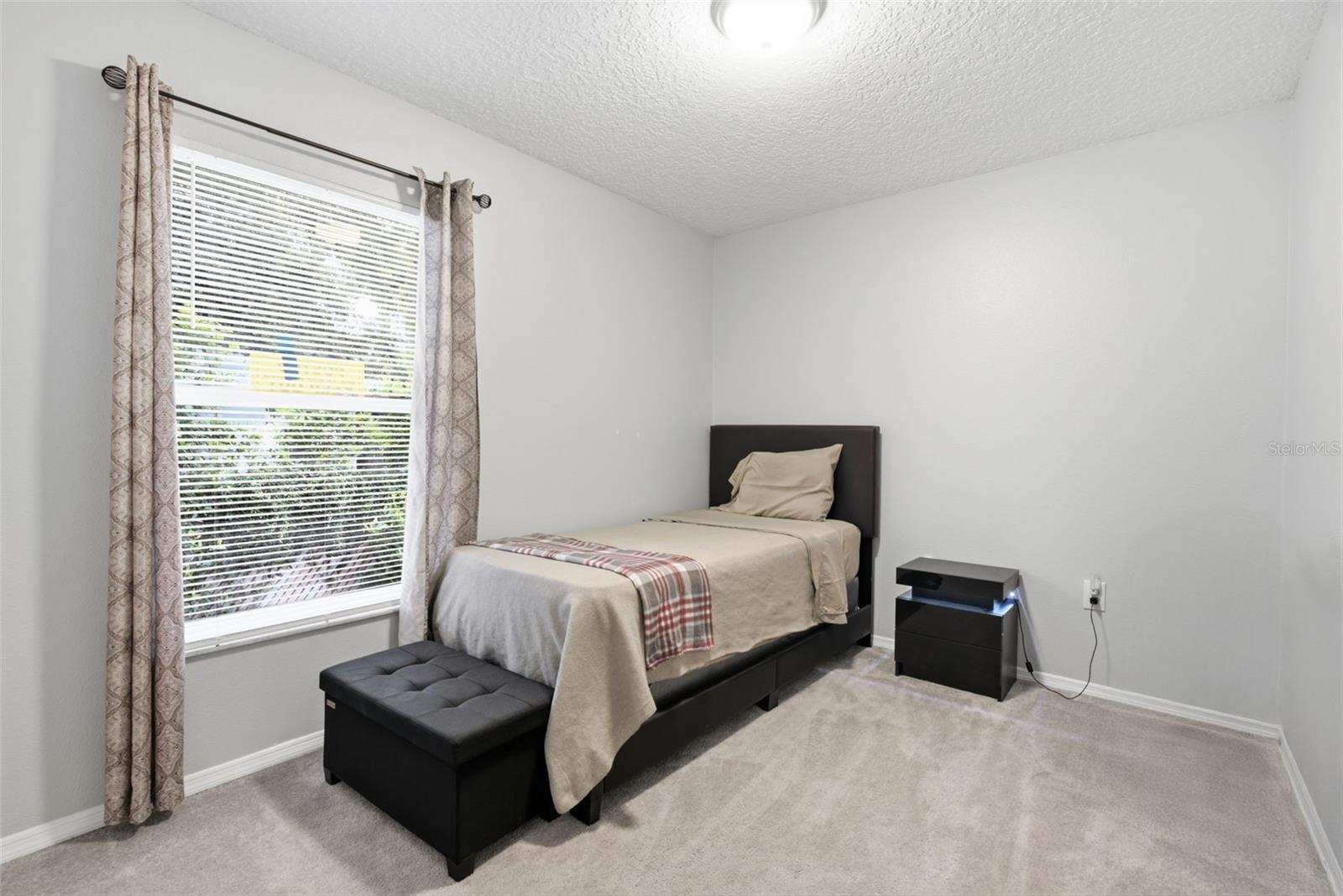 3203 DELEUIL AVE — photo 14