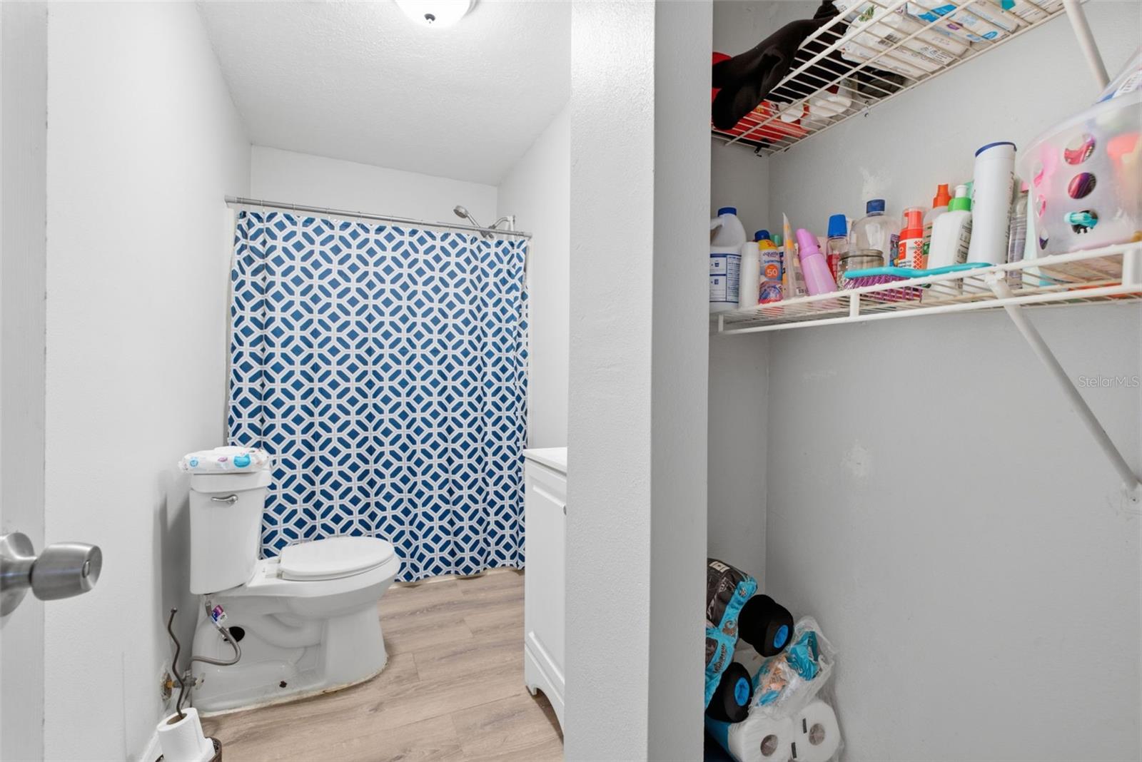 3203 DELEUIL AVE — photo 22