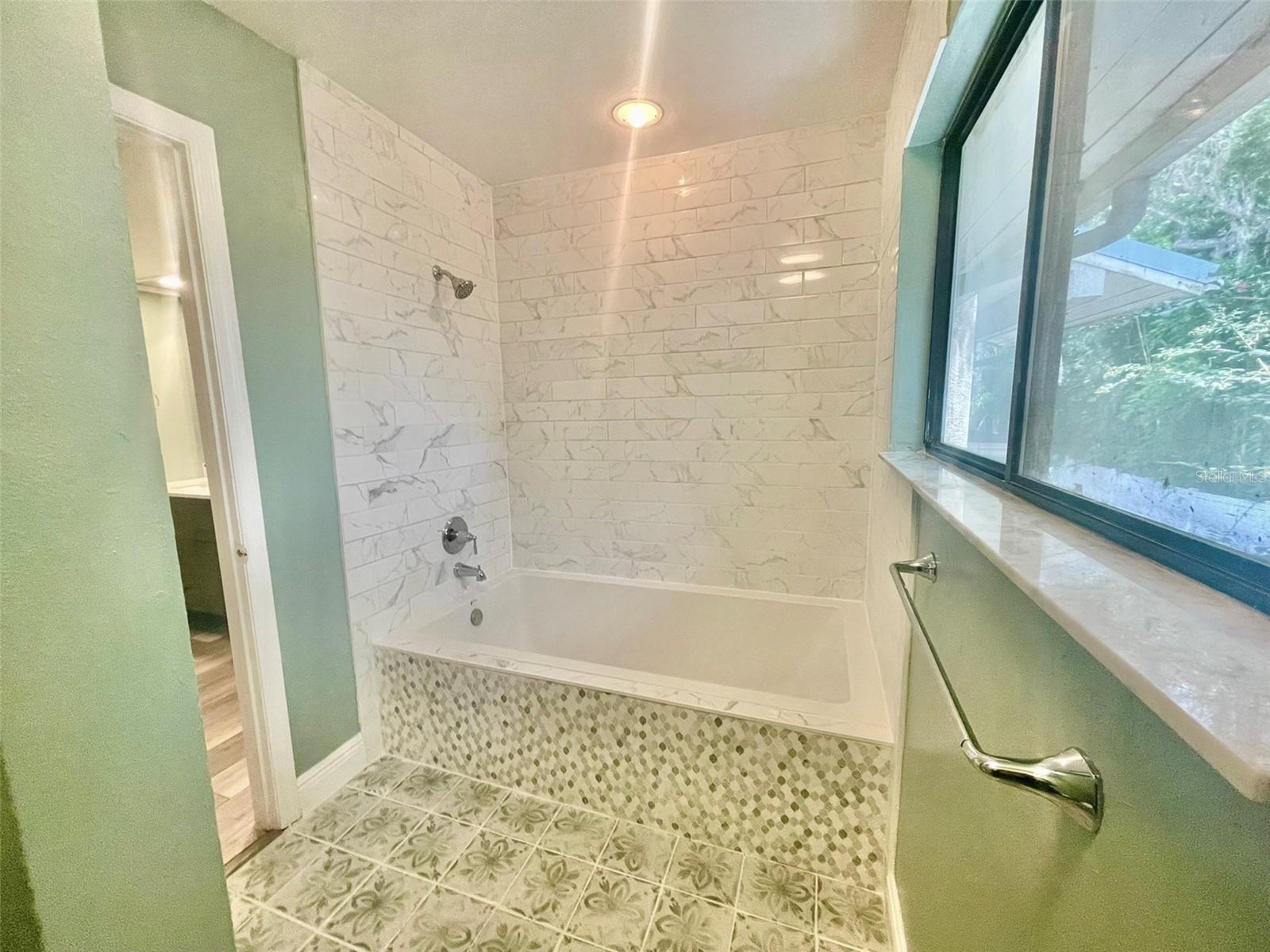 13001 ARBORVIEW PL — photo 37