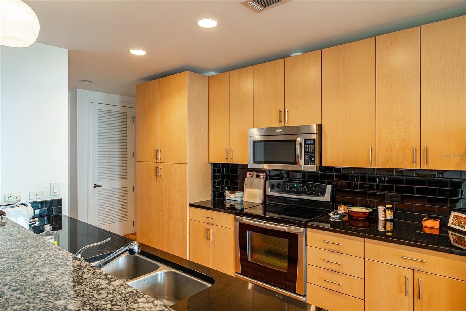 777 N ASHLEY DR #1710 — photo 9