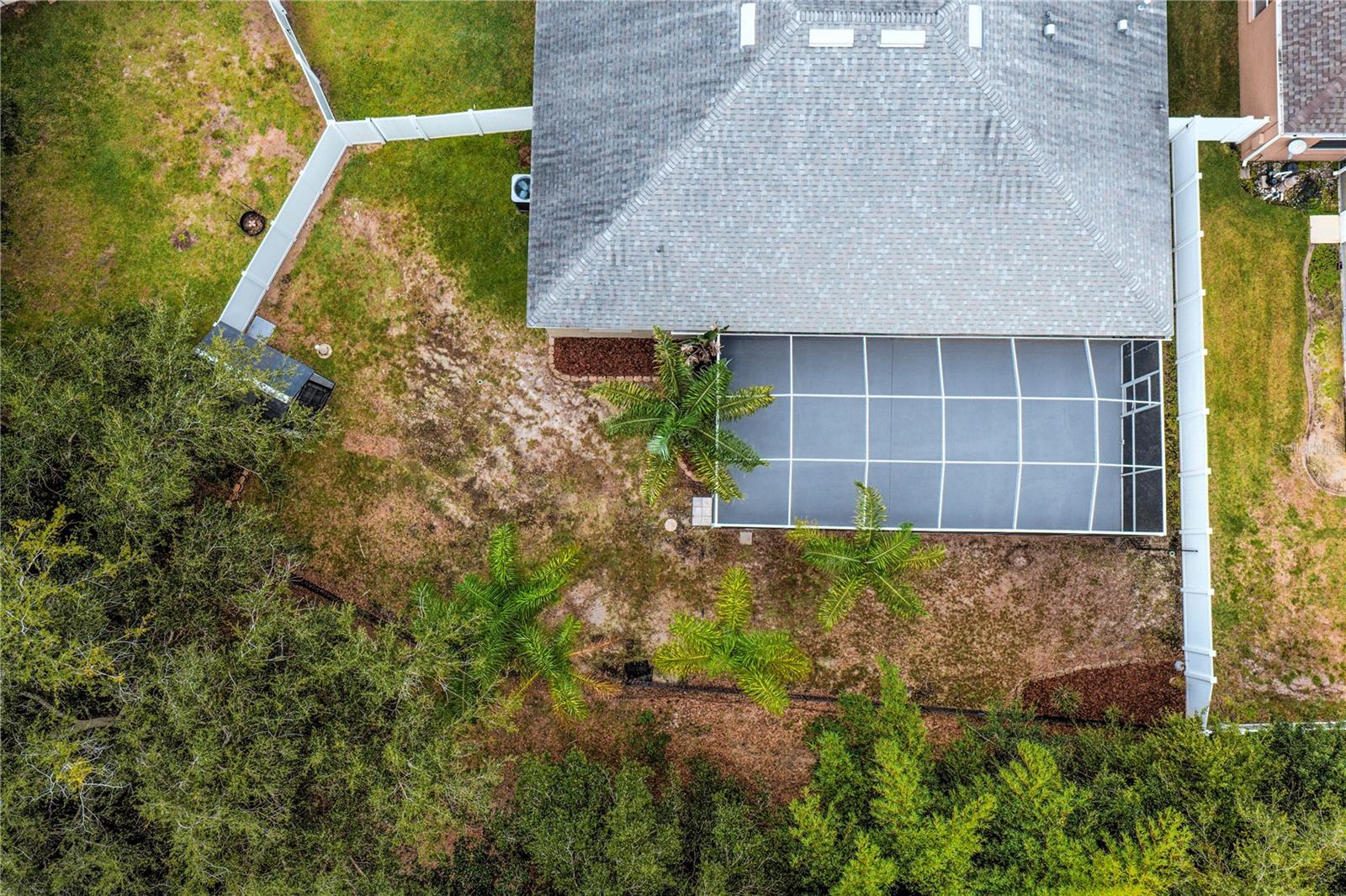 1604 LORIANA ST — photo 39