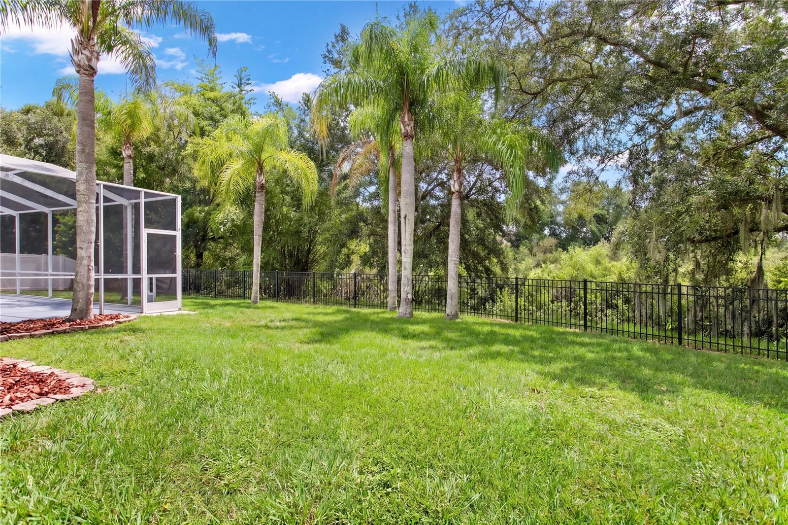 1604 LORIANA ST — photo 38