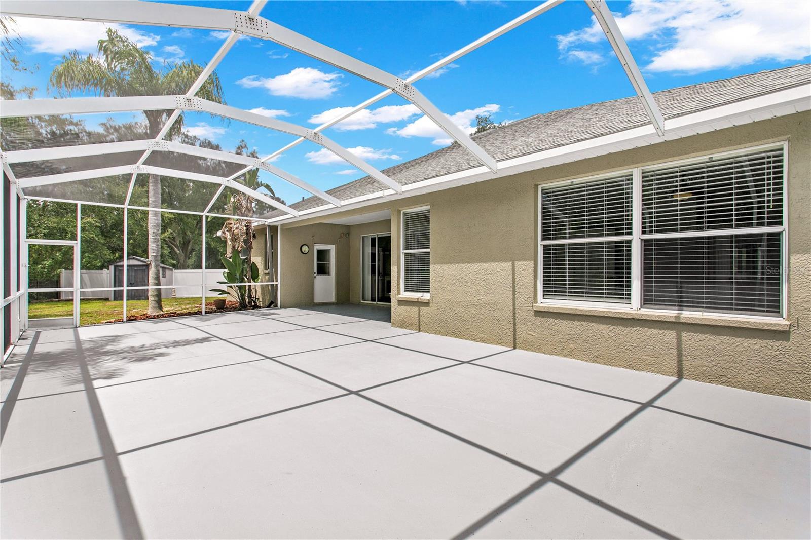 1604 LORIANA ST — photo 36