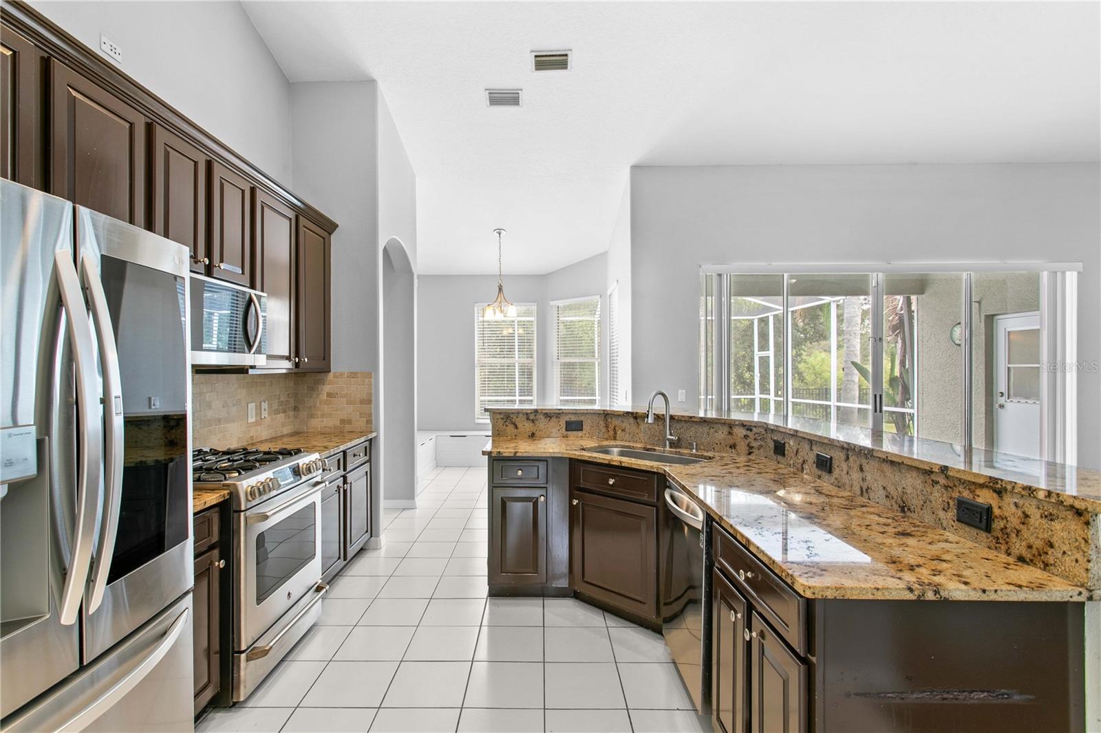 1604 LORIANA ST — photo 18