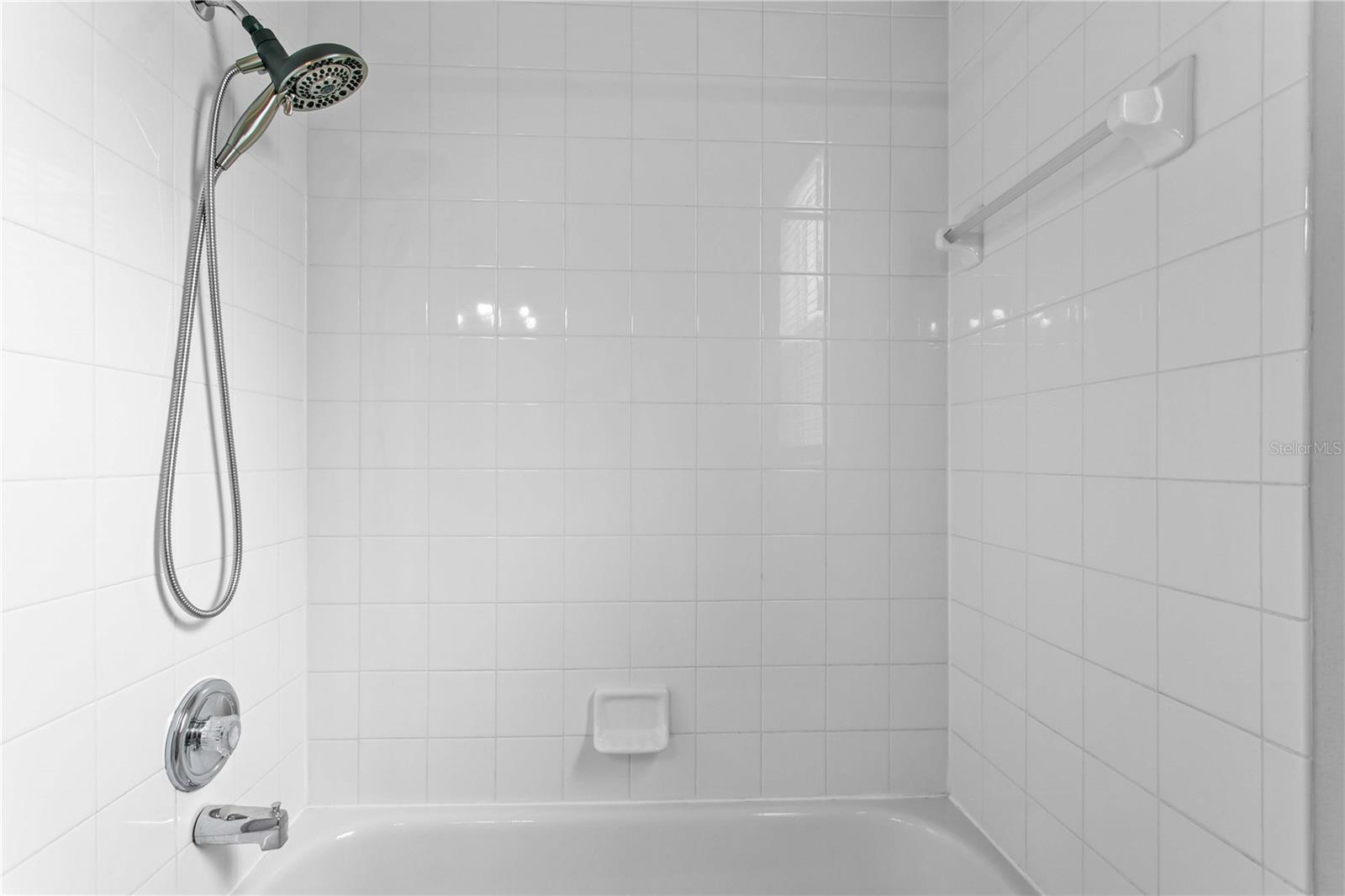 1604 LORIANA ST — photo 29