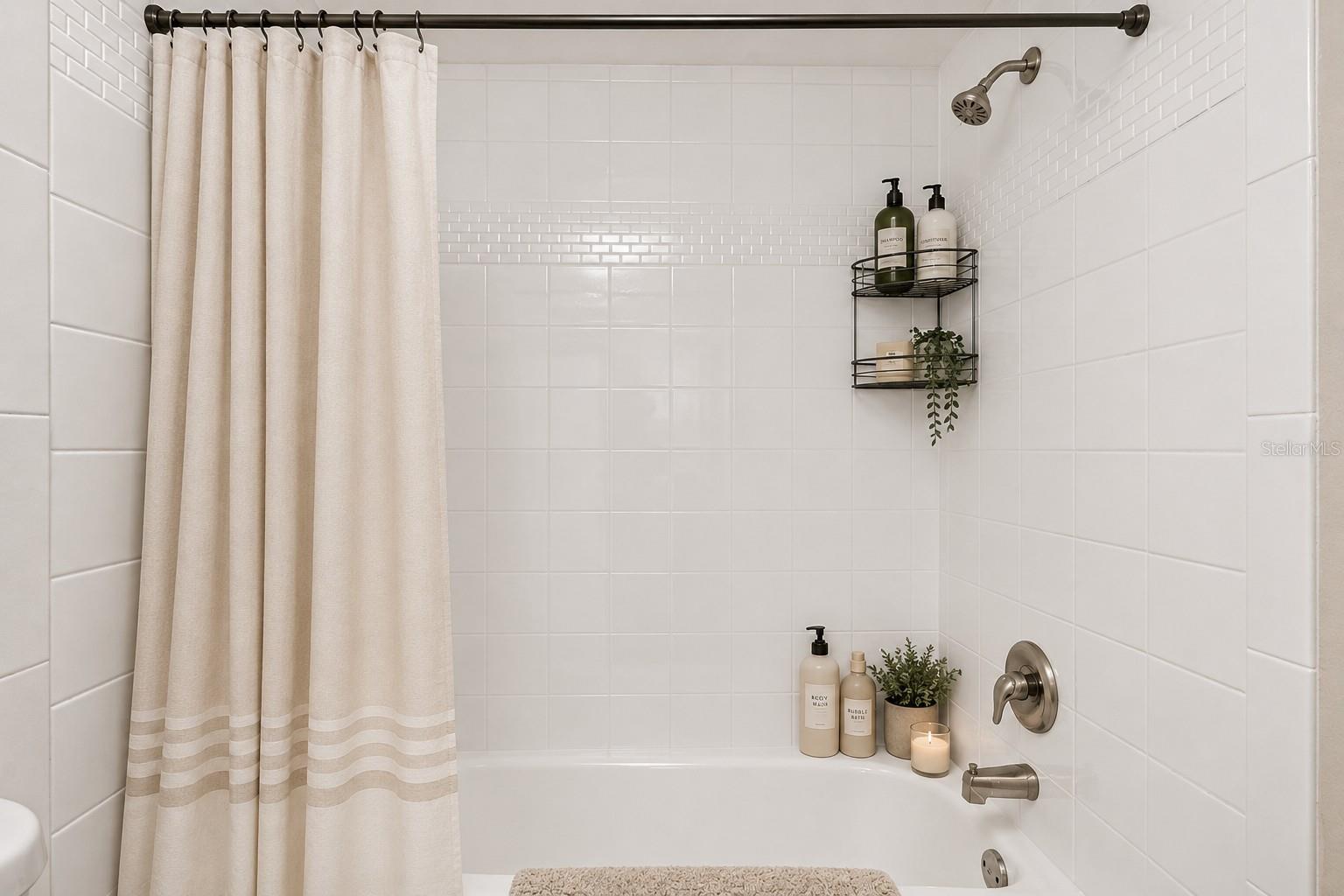 2044 SHEFFIELD CT — photo 10