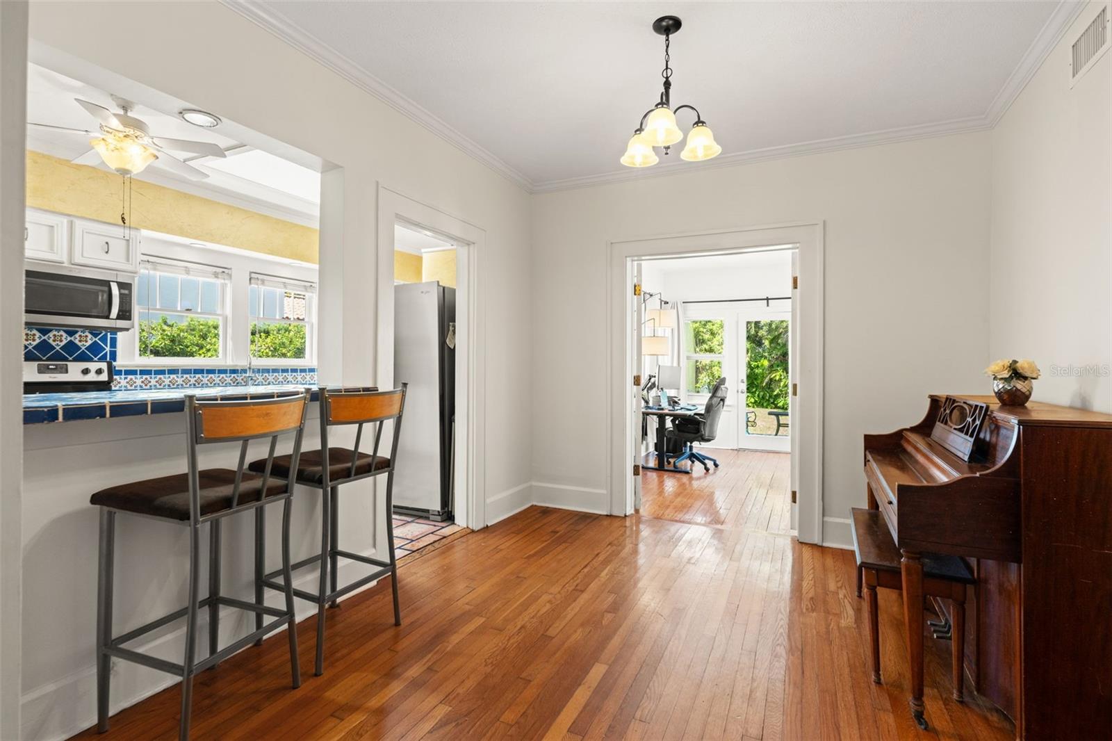 1609 S ARRAWANA AVE — photo 12