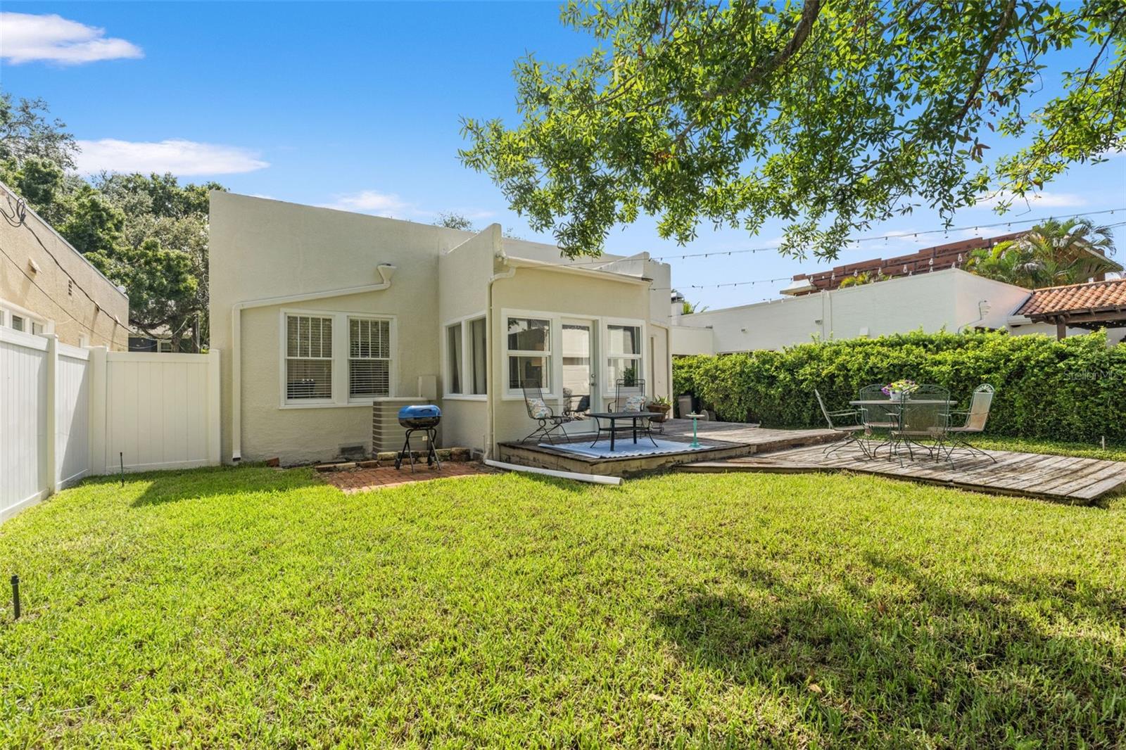 1609 S ARRAWANA AVE — photo 21