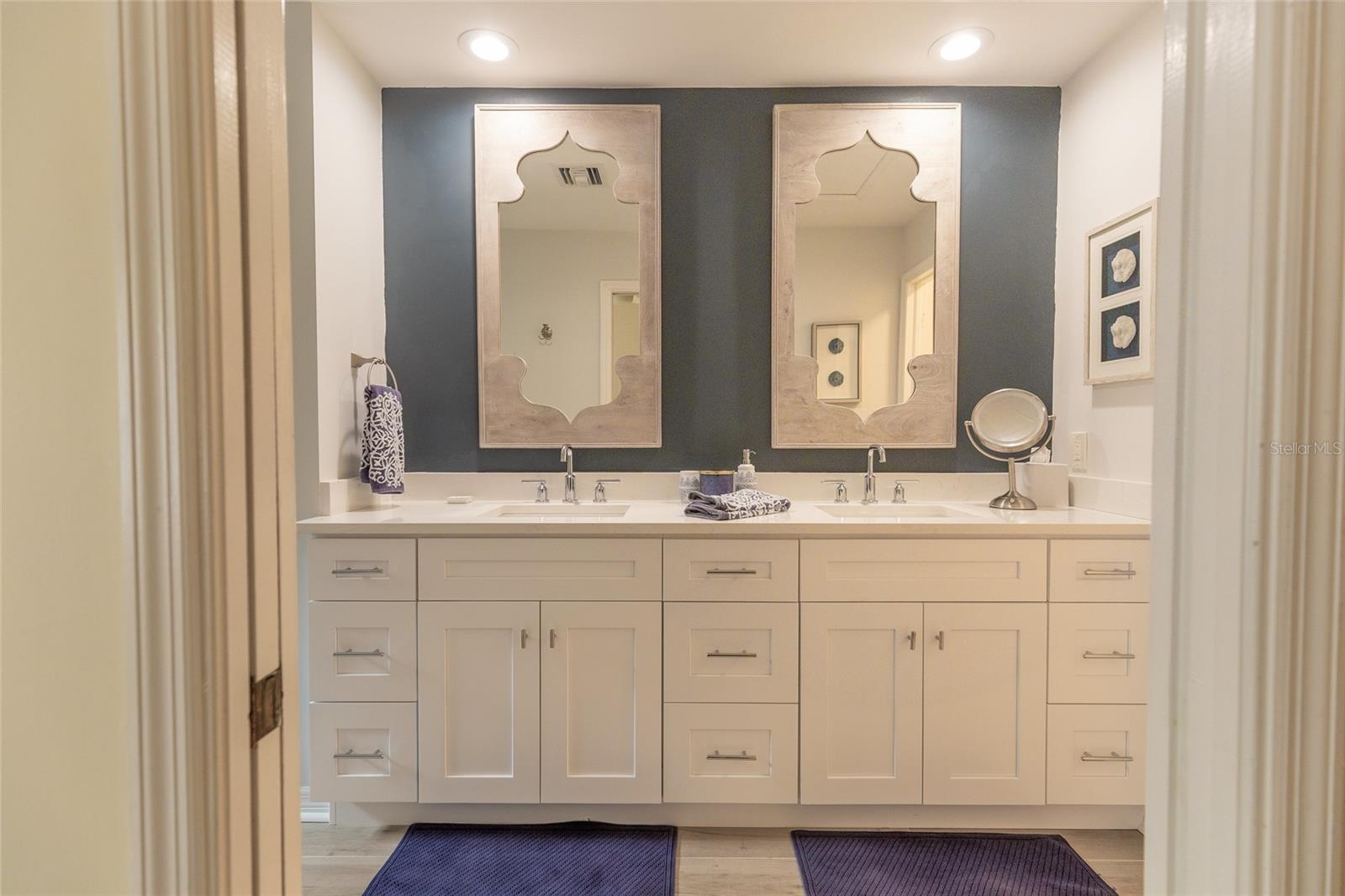 1508 S BAY VILLA PL #B — photo 20