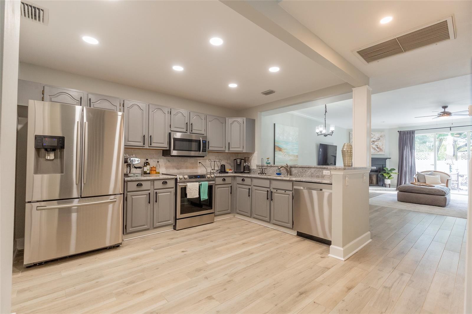 1508 S BAY VILLA PL #B — photo 5
