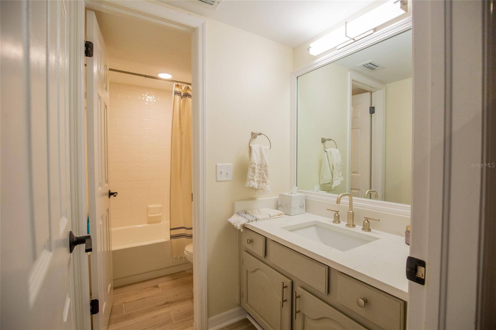 1508 S BAY VILLA PL #B — photo 26