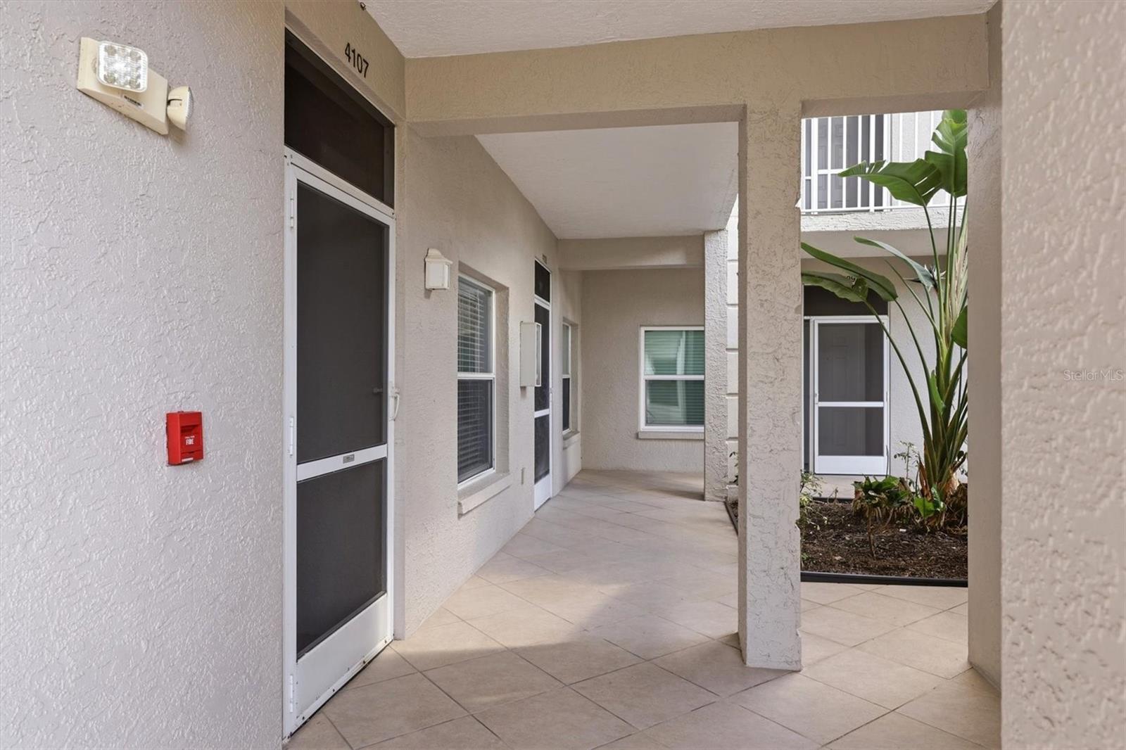 9610 CLUB SOUTH CIR #4107 — photo 3