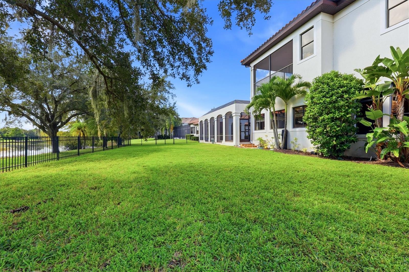 6809 BELMONT CT — photo 12