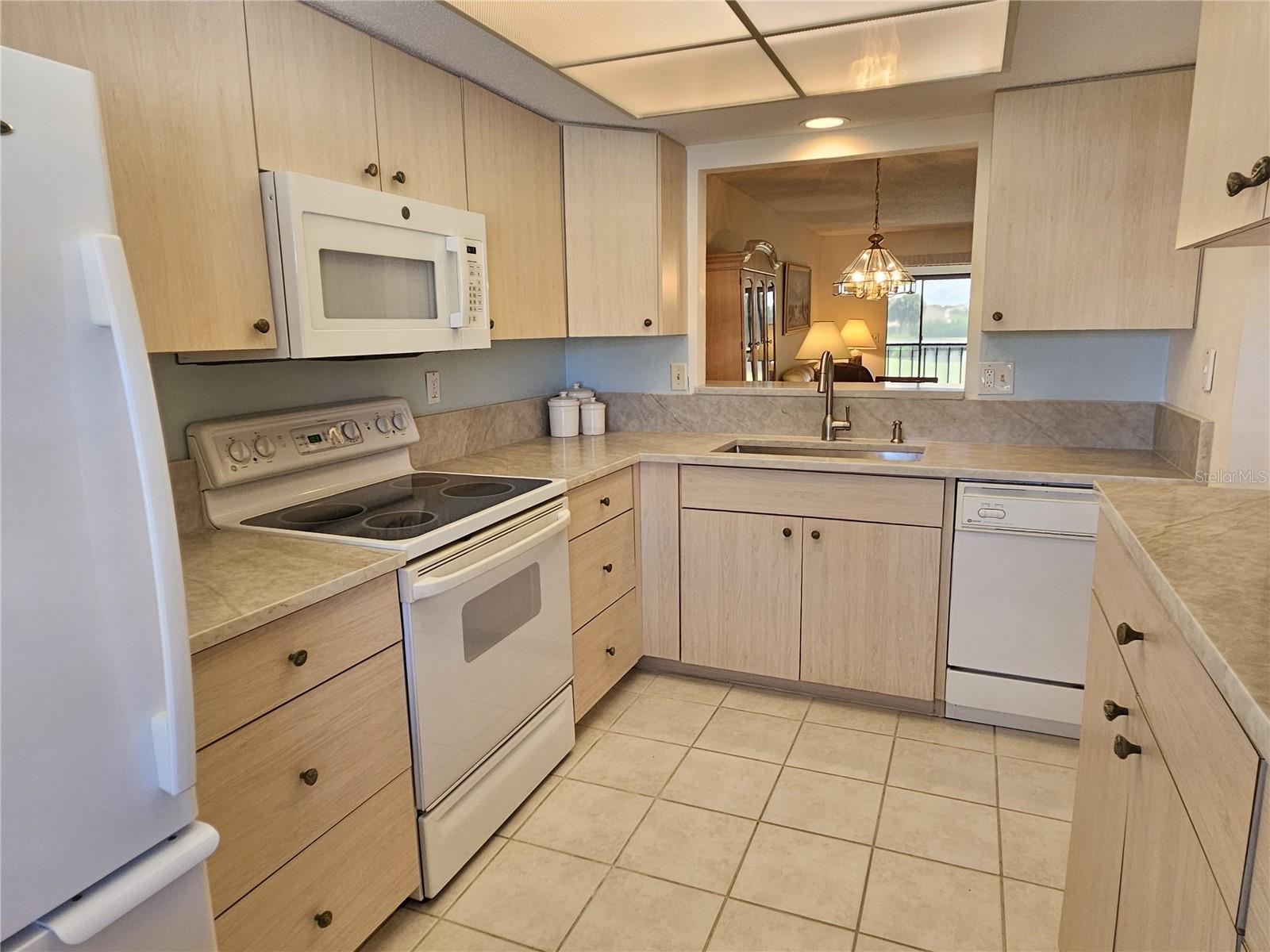 756 AVENIDA ESTANCIA #162 — photo 30