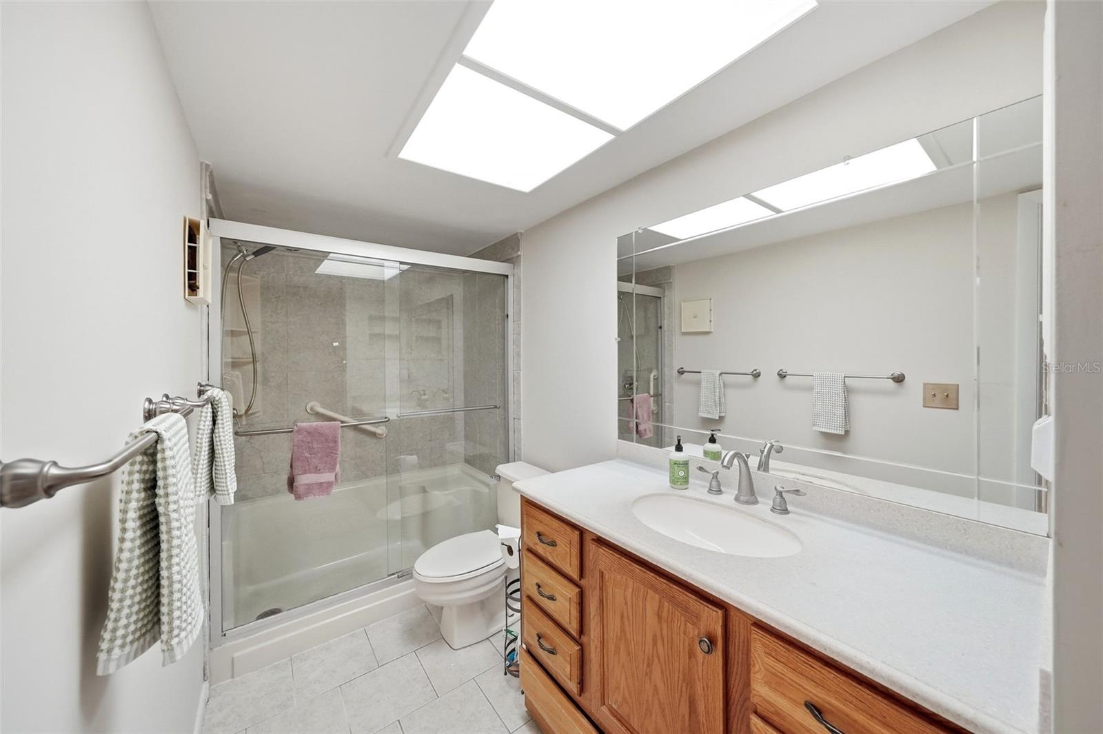 13604 S VILLAGE DR #2210 — photo 18