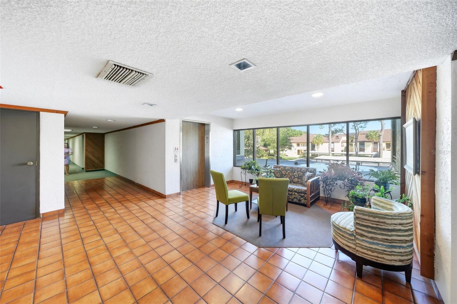 13604 S VILLAGE DR #2210 — photo 7