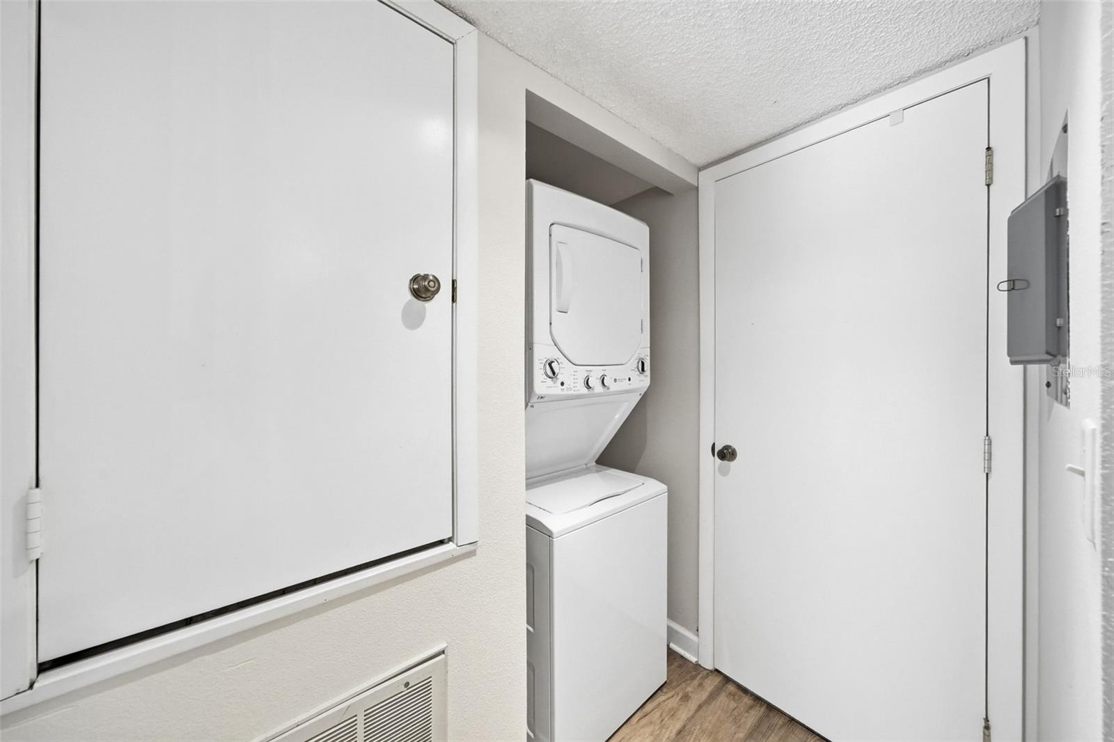 13604 S VILLAGE DR #2210 — photo 20