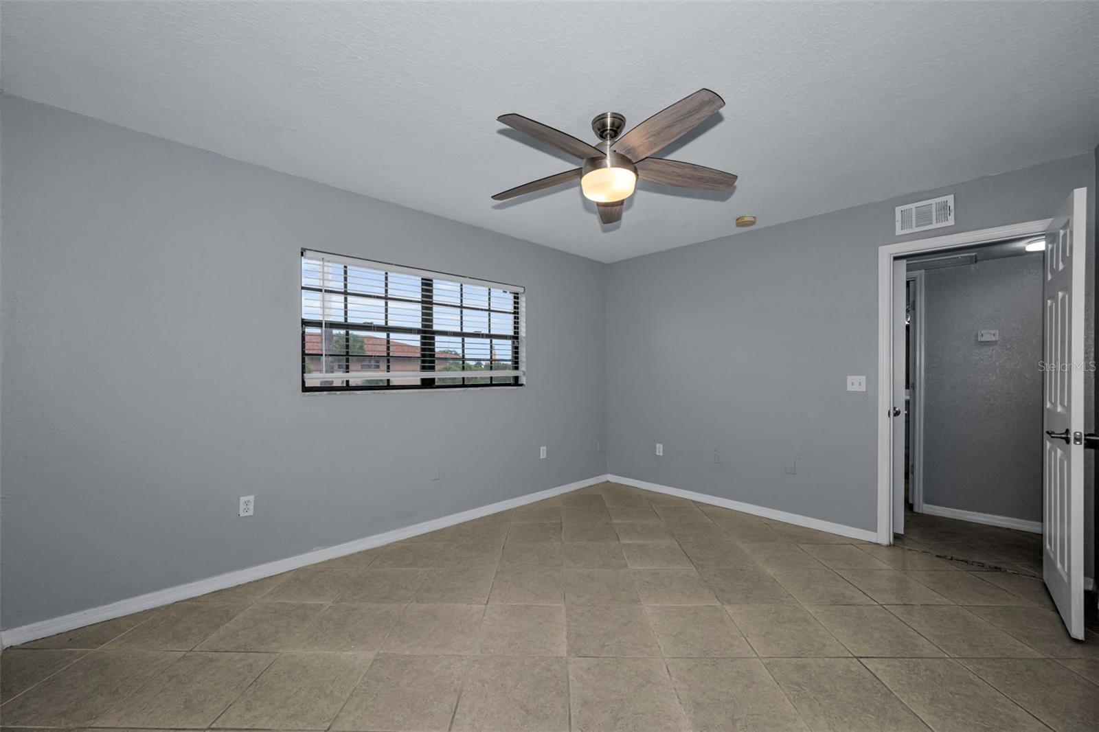 6100 GULFPORT BLVD S #405 — photo 25