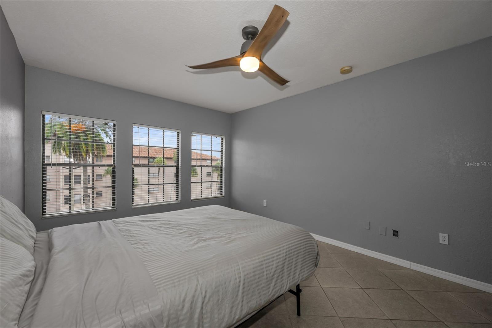 6100 GULFPORT BLVD S #405 — photo 18