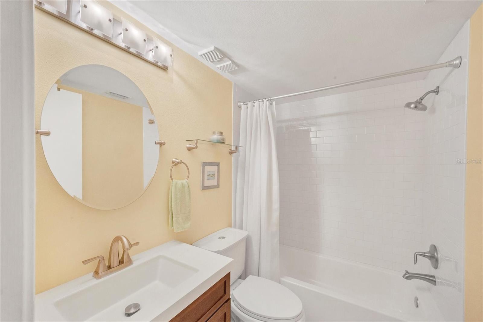 5216 LAKE VILLAGE DR #71 — photo 38