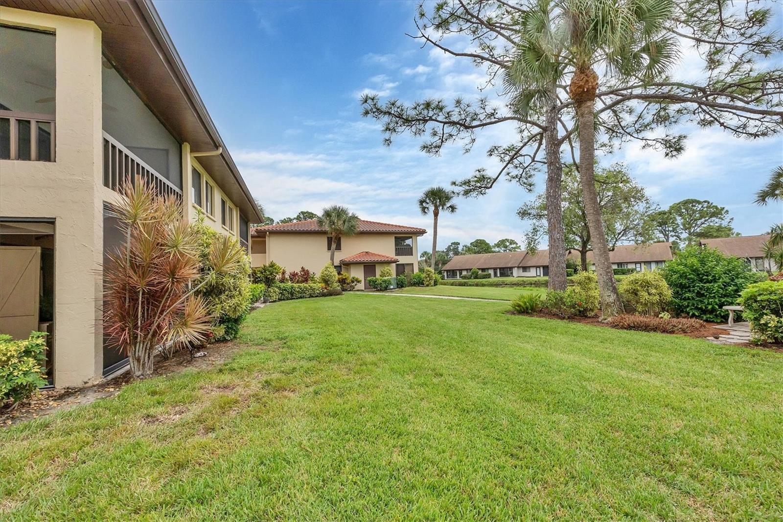 5216 LAKE VILLAGE DR #71 — photo 44