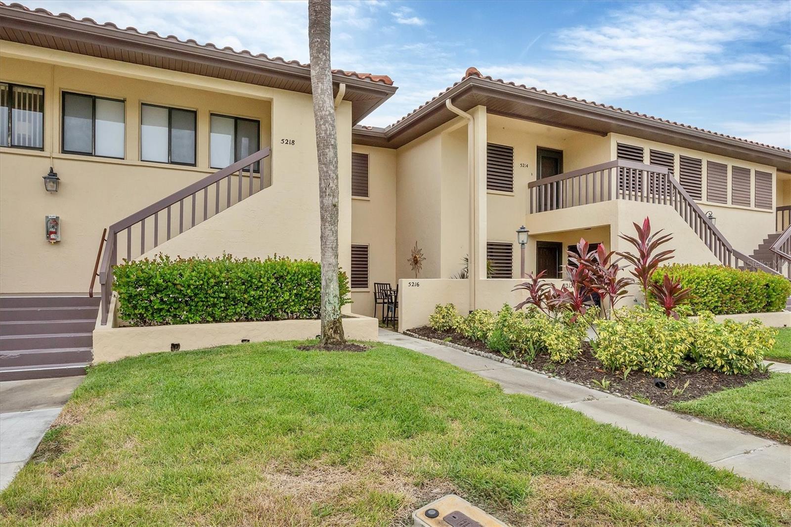 5216 LAKE VILLAGE DR #71 — photo 4