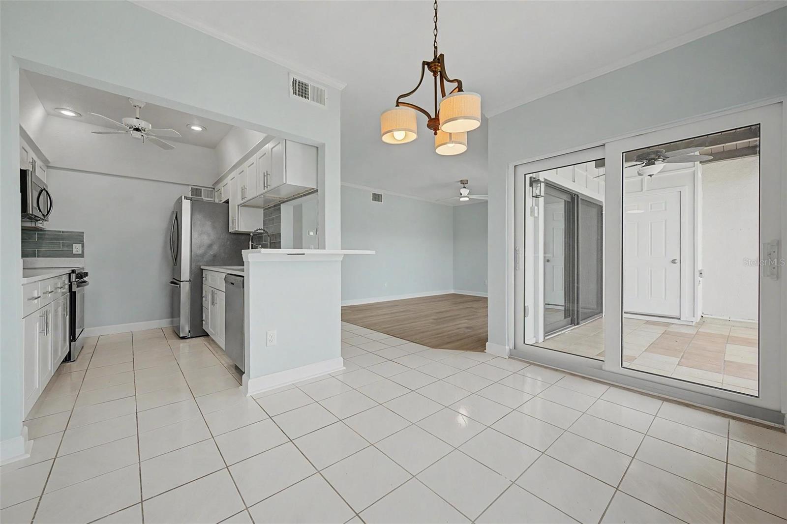 519 PLAZA SEVILLE CT #39 — photo 9