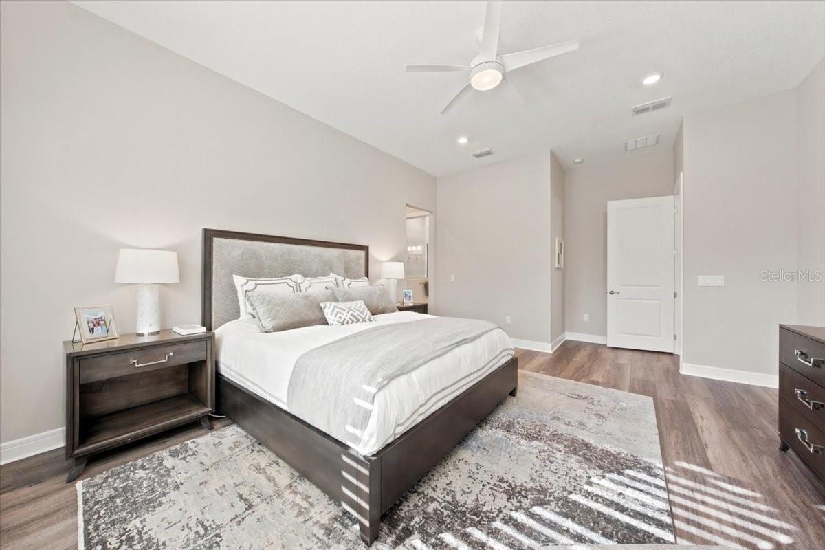 10708 SARATOGA PL — photo 33