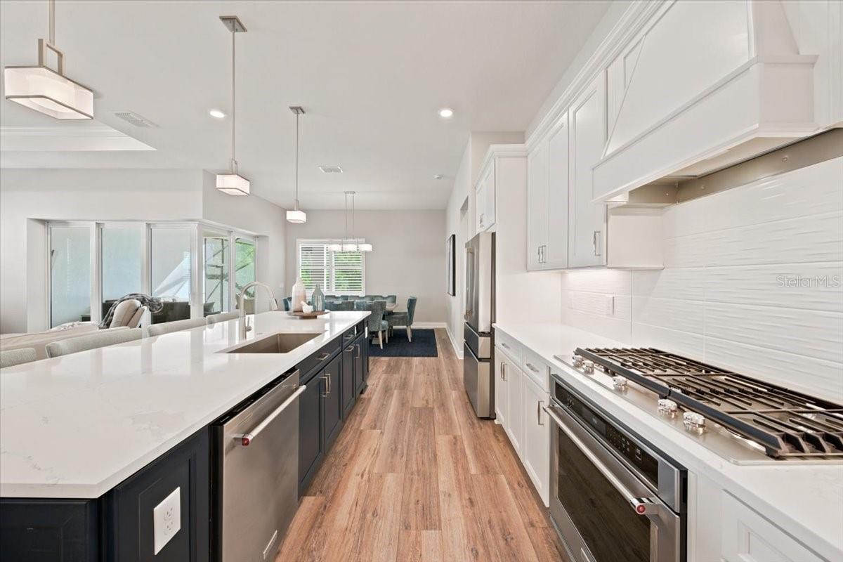 10708 SARATOGA PL — photo 21