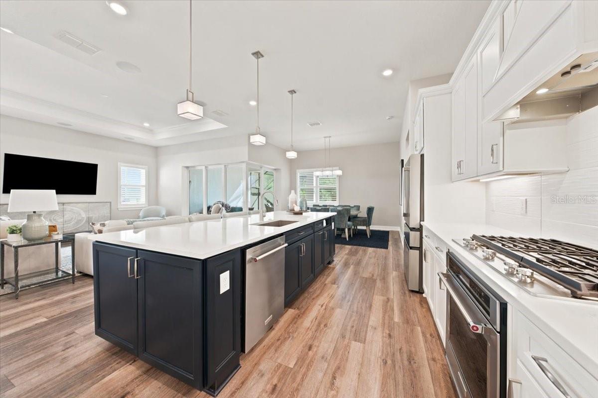 10708 SARATOGA PL — photo 20