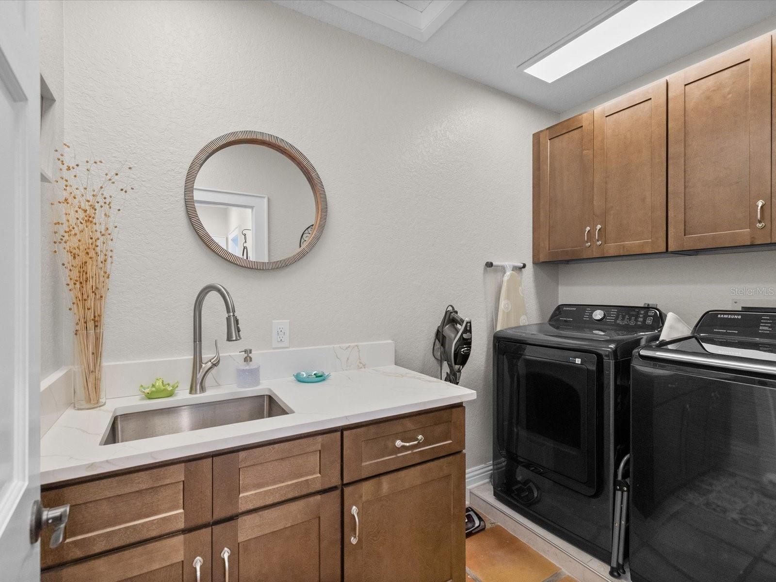 1828 VENETIAN POINT DR — photo 38