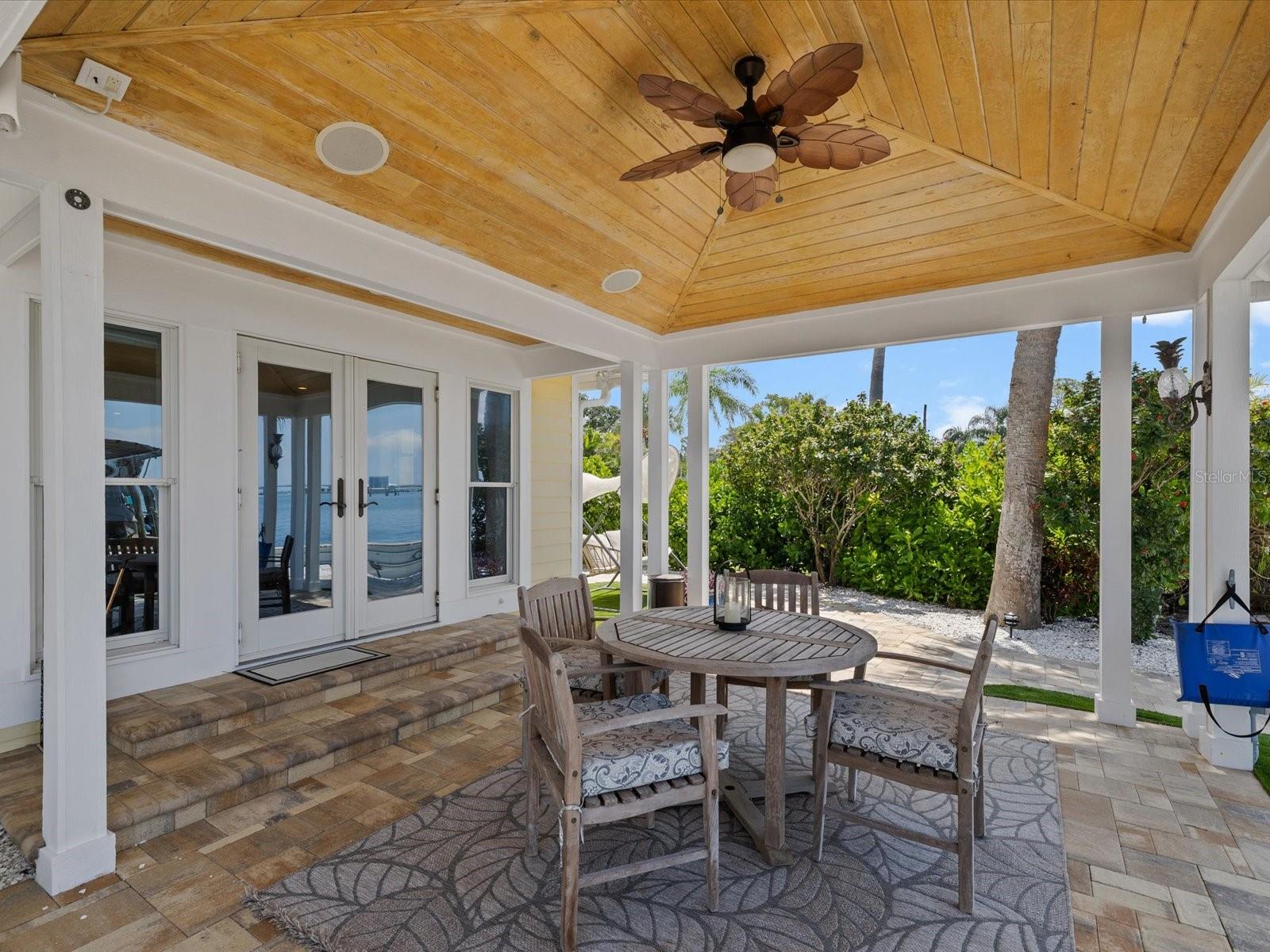 1828 VENETIAN POINT DR — photo 10