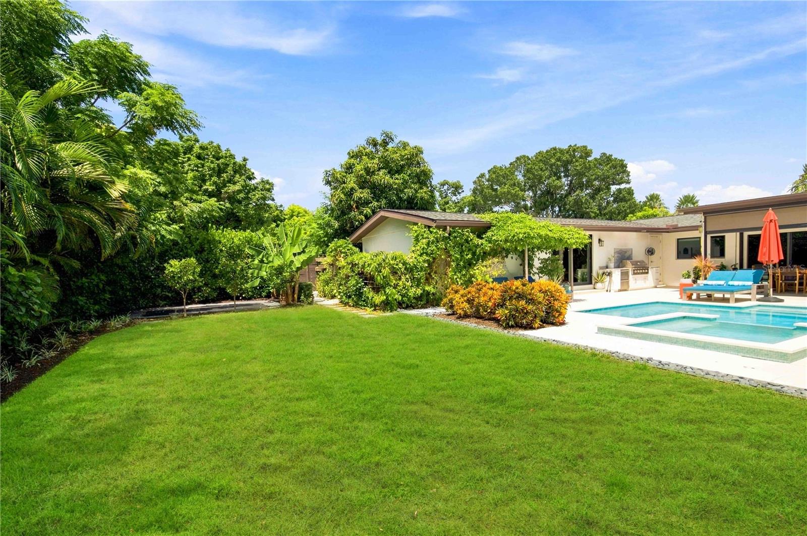 2410 SIESTA DR — photo 36