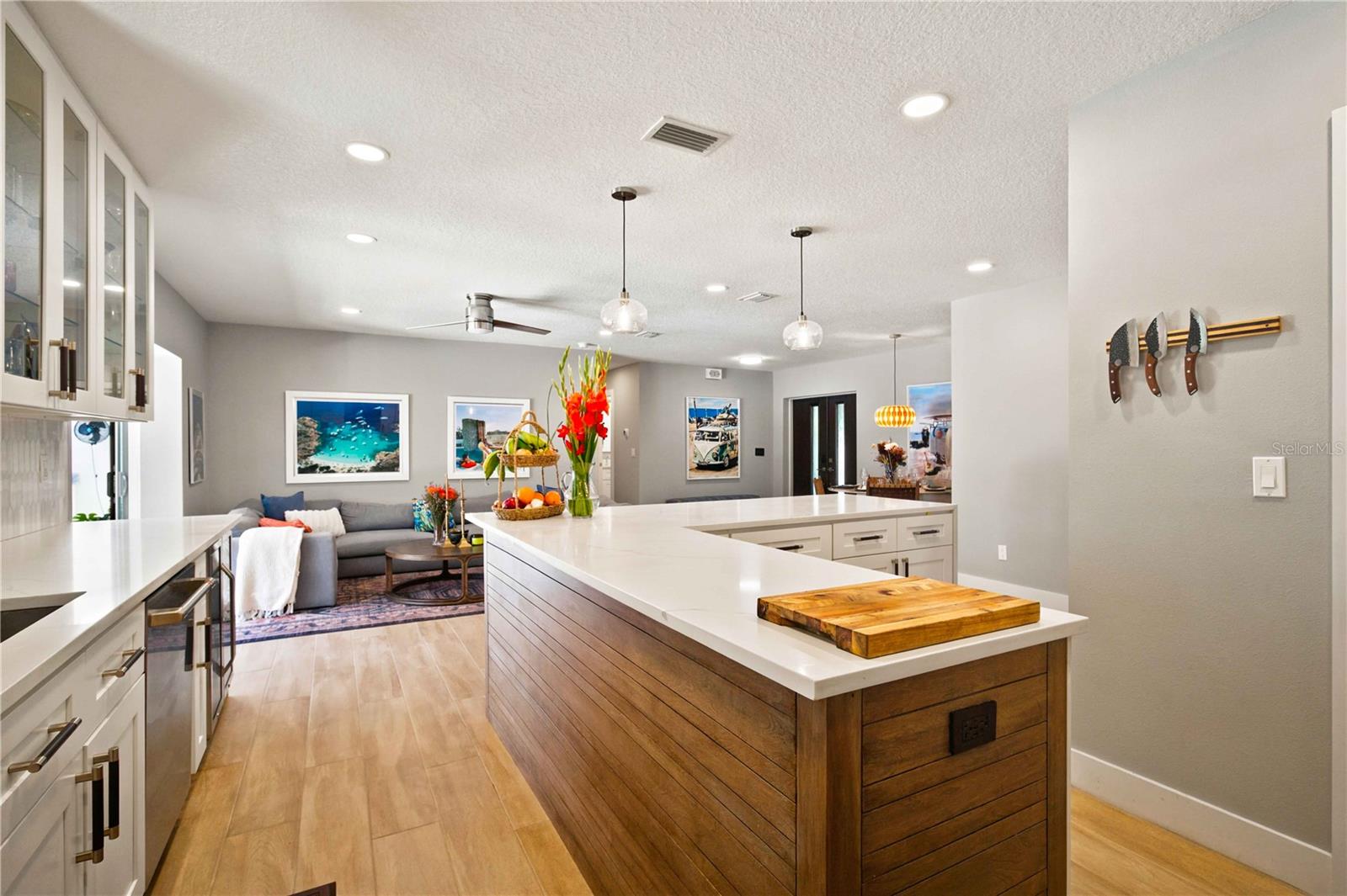 2410 SIESTA DR — photo 13