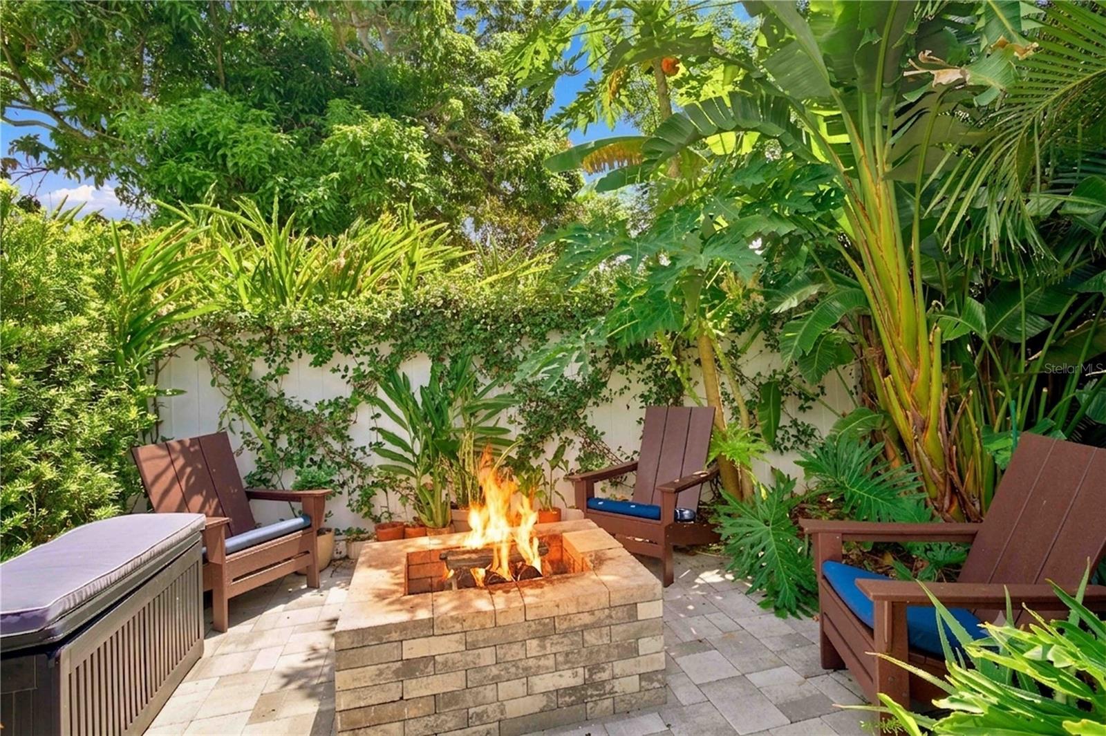 2410 SIESTA DR — photo 38