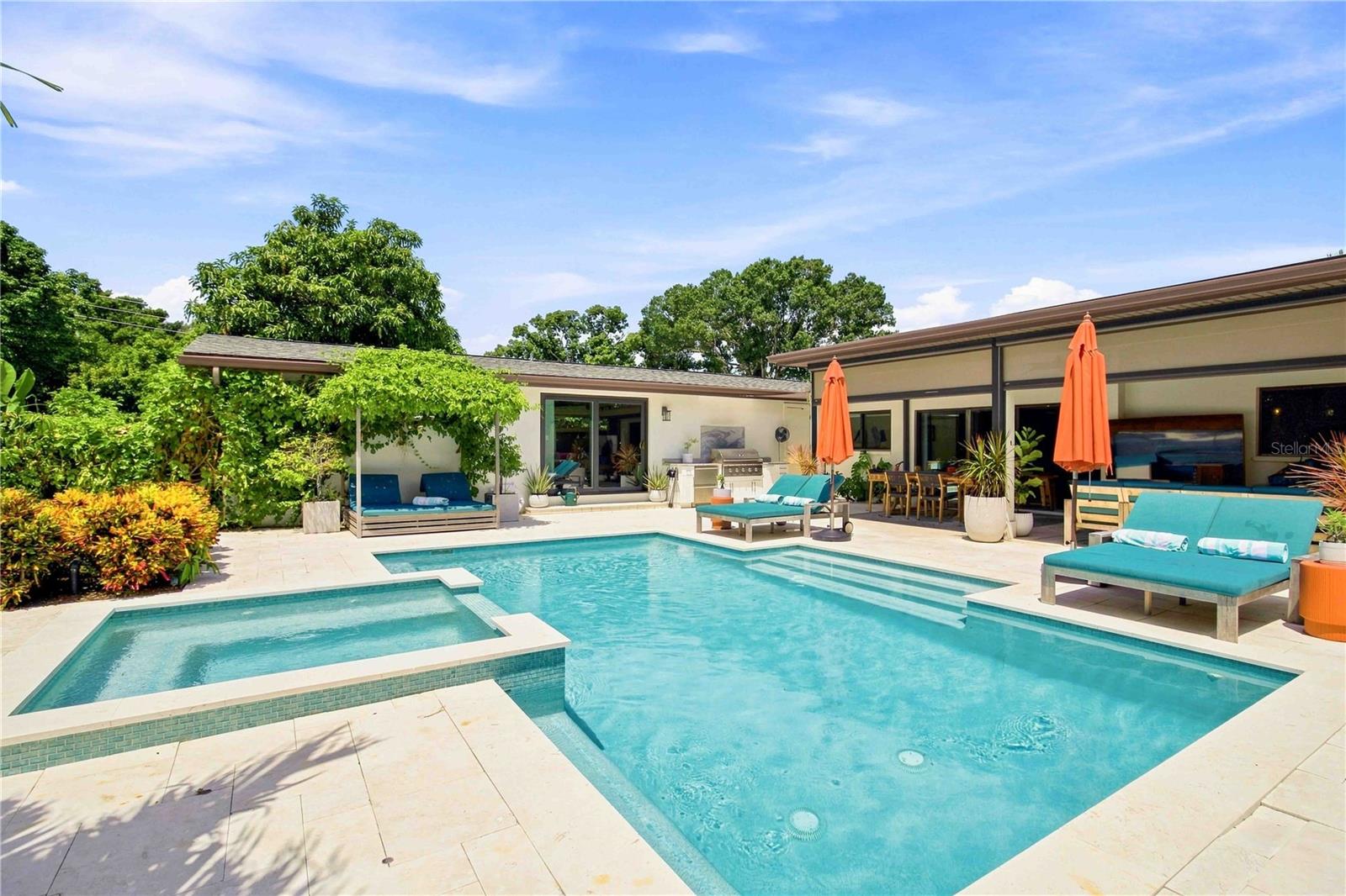2410 SIESTA DR — photo 27