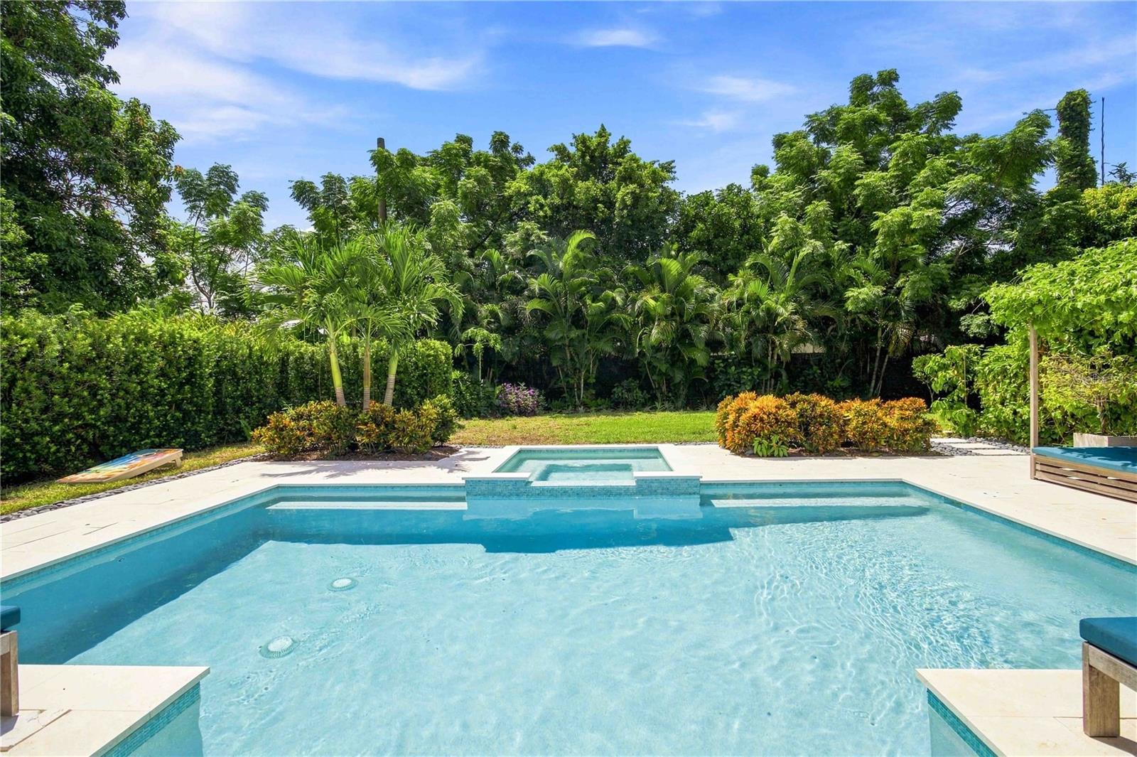 2410 SIESTA DR — photo 33