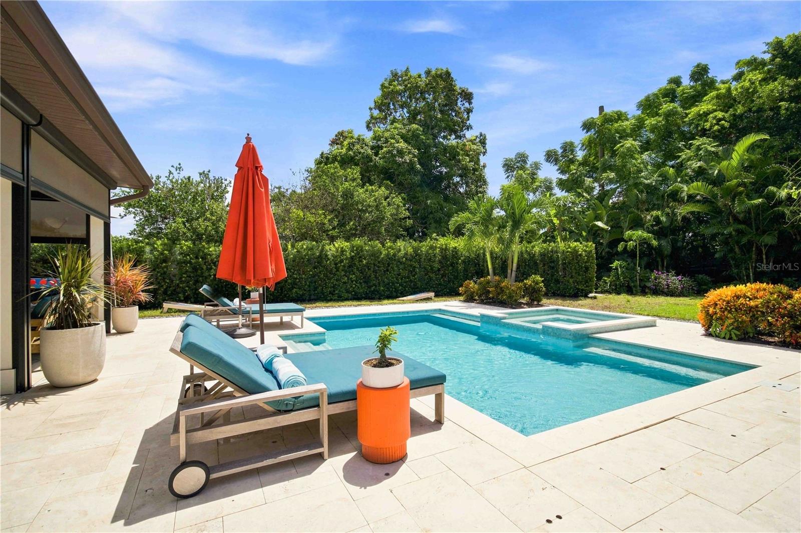 2410 SIESTA DR — photo 28